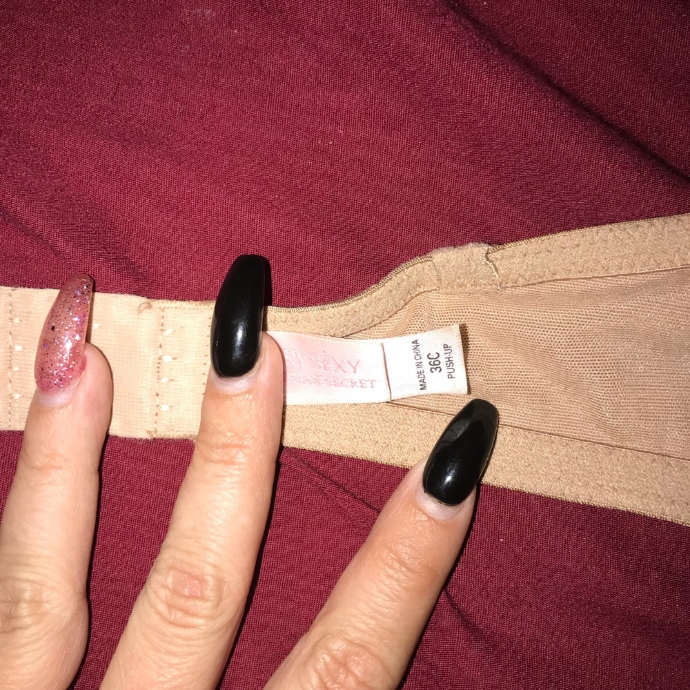 VS strapless